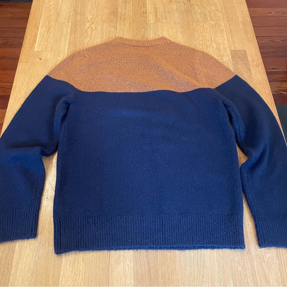 Color Block Sweater - Picture 2 of 4